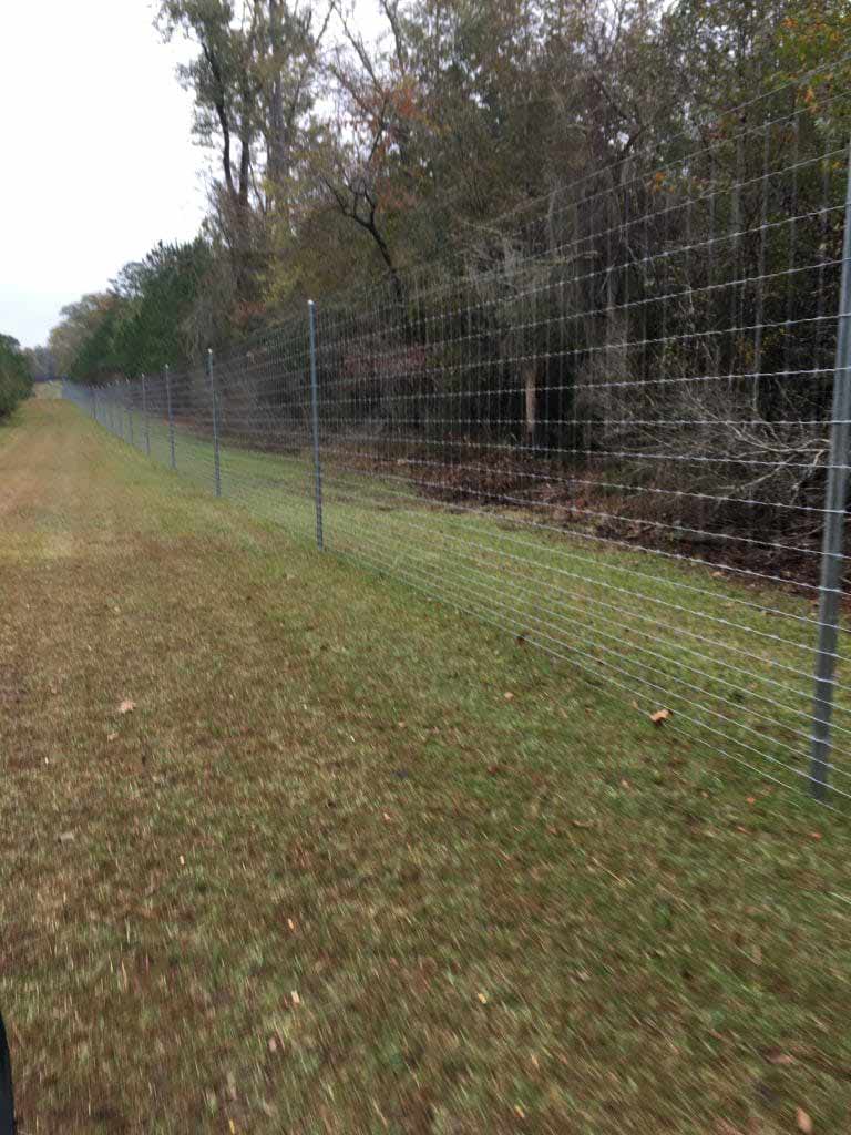 8_ fence with one strand barbed wire galv ,