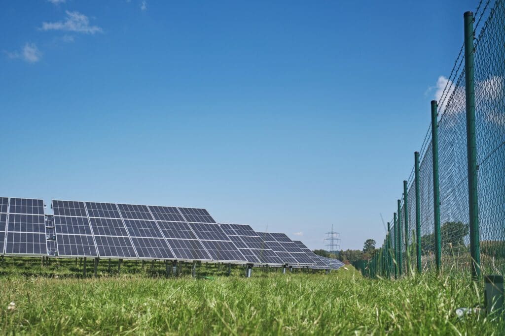 Solar Farm Fencing | Solar Fence Installation Contractors